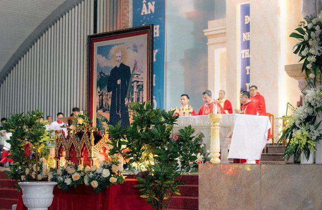 Mừng kính thánh Gioan Bạch Văn Vân